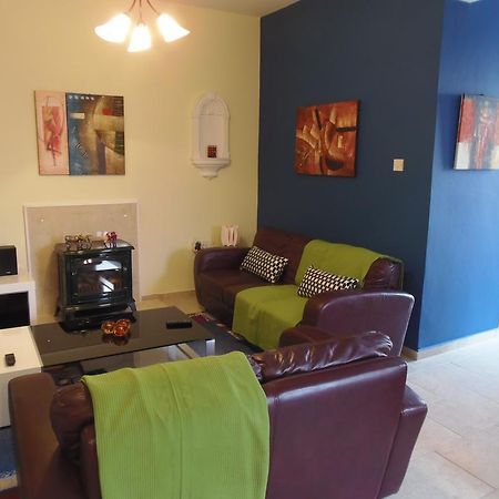 Villa Athina Paphos Phòng bức ảnh