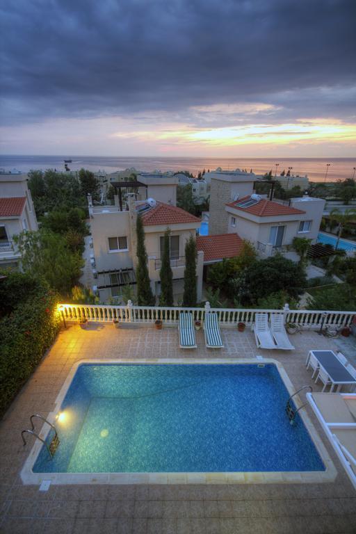 Villa Athina Paphos Phòng bức ảnh