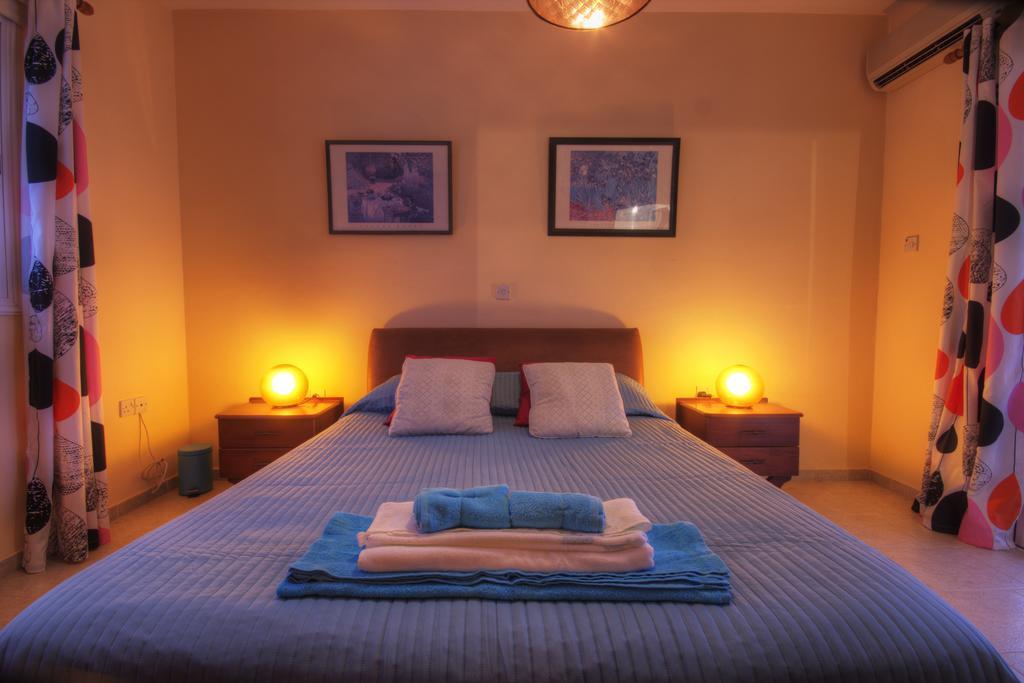 Villa Athina Paphos Phòng bức ảnh