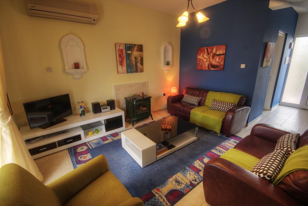 Villa Athina Paphos Phòng bức ảnh