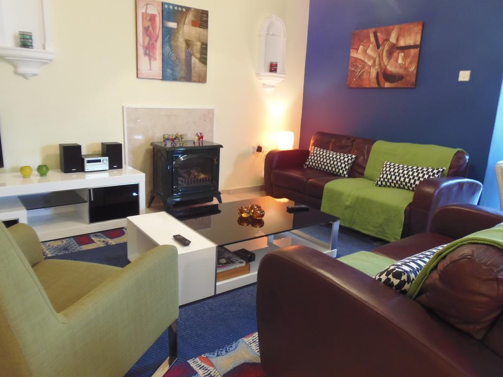 Villa Athina Paphos Phòng bức ảnh